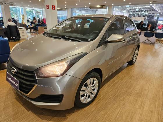 HYUNDAI HB20 1.0 COMFORT 12V FLEX 4P MANUAL
